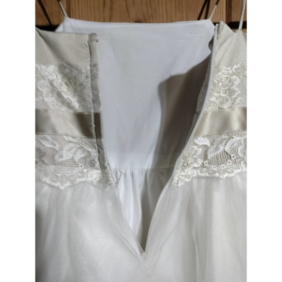 David's Bridal child size 4 formal dress beige & white flower girl jr bridesmaid - Picture 14 of 16